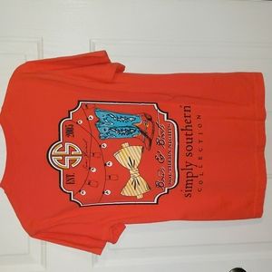 Ladies Simply Southern Coral short sleeve Tshirt w/Bows & Boots design Sz Small